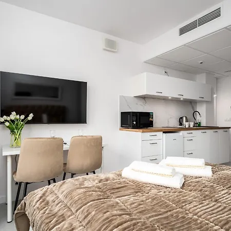 Pileckiego 59 Free Parking By Perfect Warsaw
