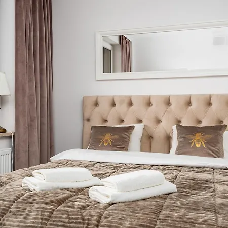 Pileckiego 59 Free Parking By Perfect Warsaw